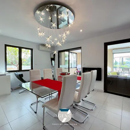 Le Beauvallon Apartment *