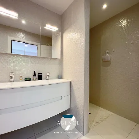 Le Beauvallon Apartment